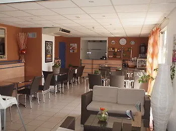 Hotel Akena Chateaurenard - Parc Des Expositions Avignon