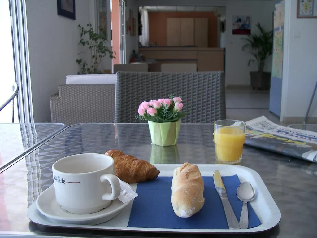 Hotel Akena Chateaurenard - Parc Des Expositions Avignon