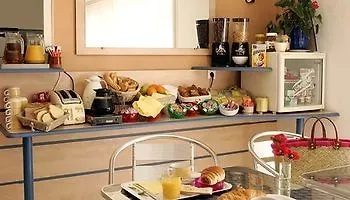 Hotel Akena Chateaurenard - Parc Des Expositions Avignon